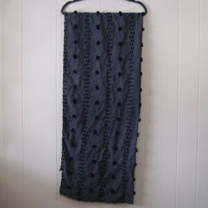 Women's Gray & Black Scarf